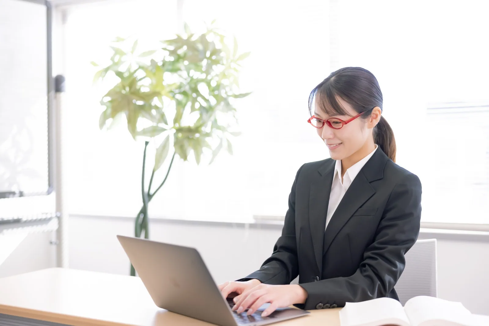 「人」が見える会社は、会う前から信頼される。